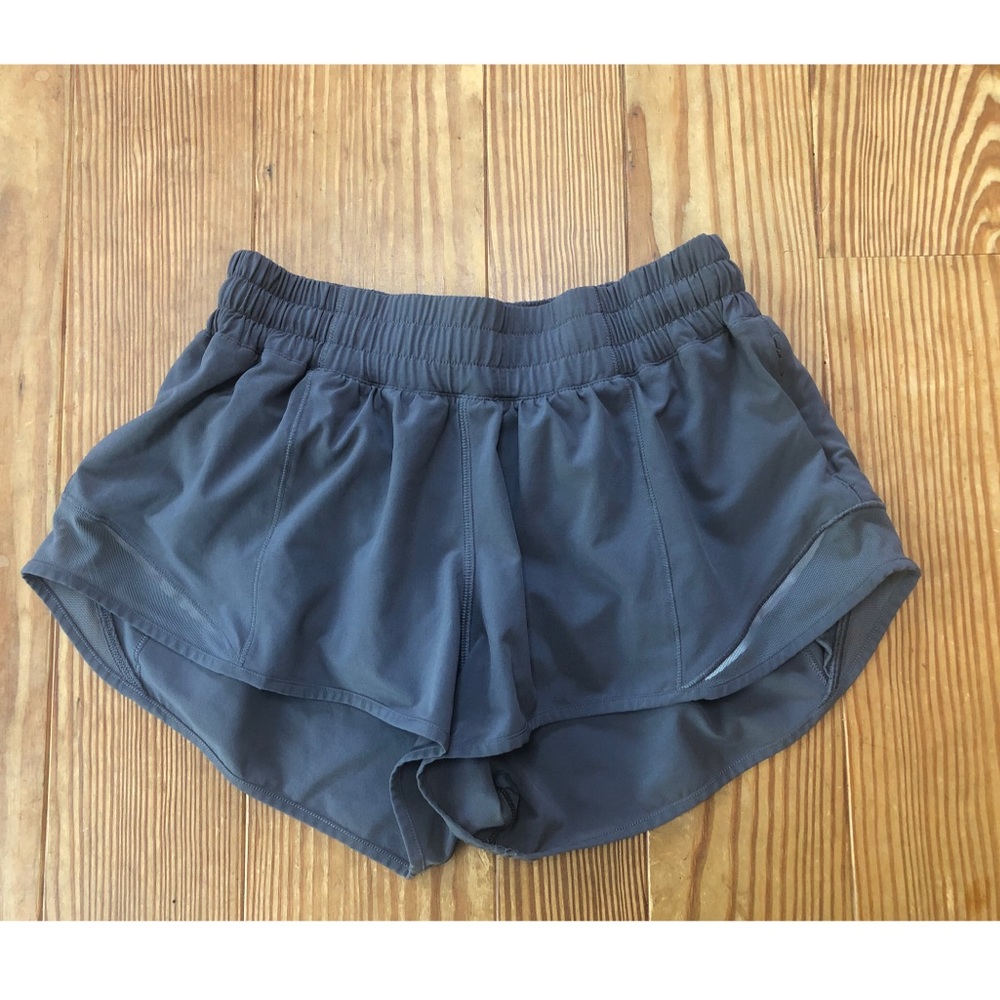 Lululemon Hotty Hot Shorts 🍋 (gray)